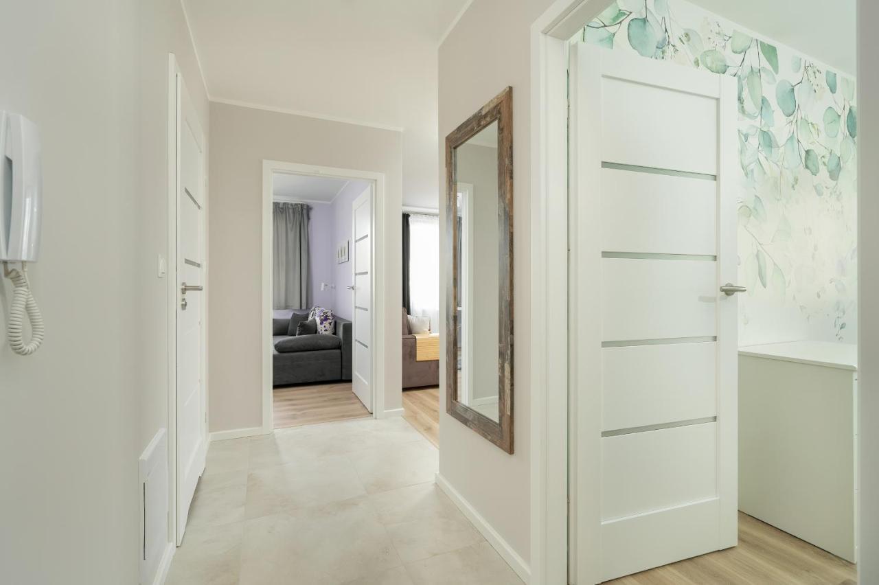 Apartment With 2 Bedrooms And Free Garage By Renters